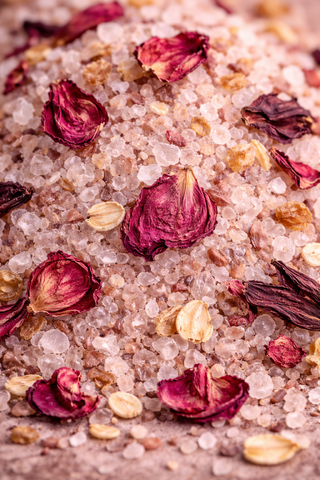 Rose Hibiscus Bath Soak | Hydrate + Glow